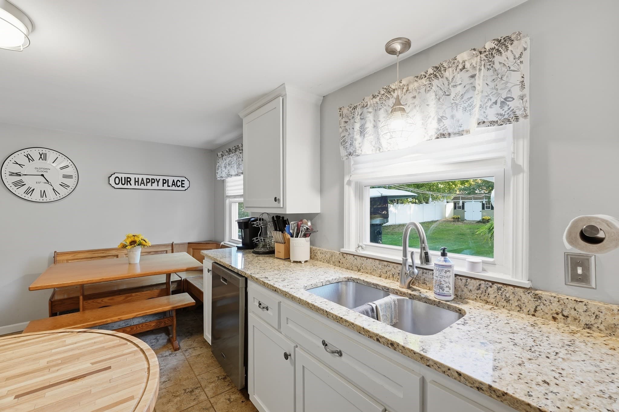 Single Family Residence at 57 Parkview St, Ludlow MA 01056, photo 6 of 42