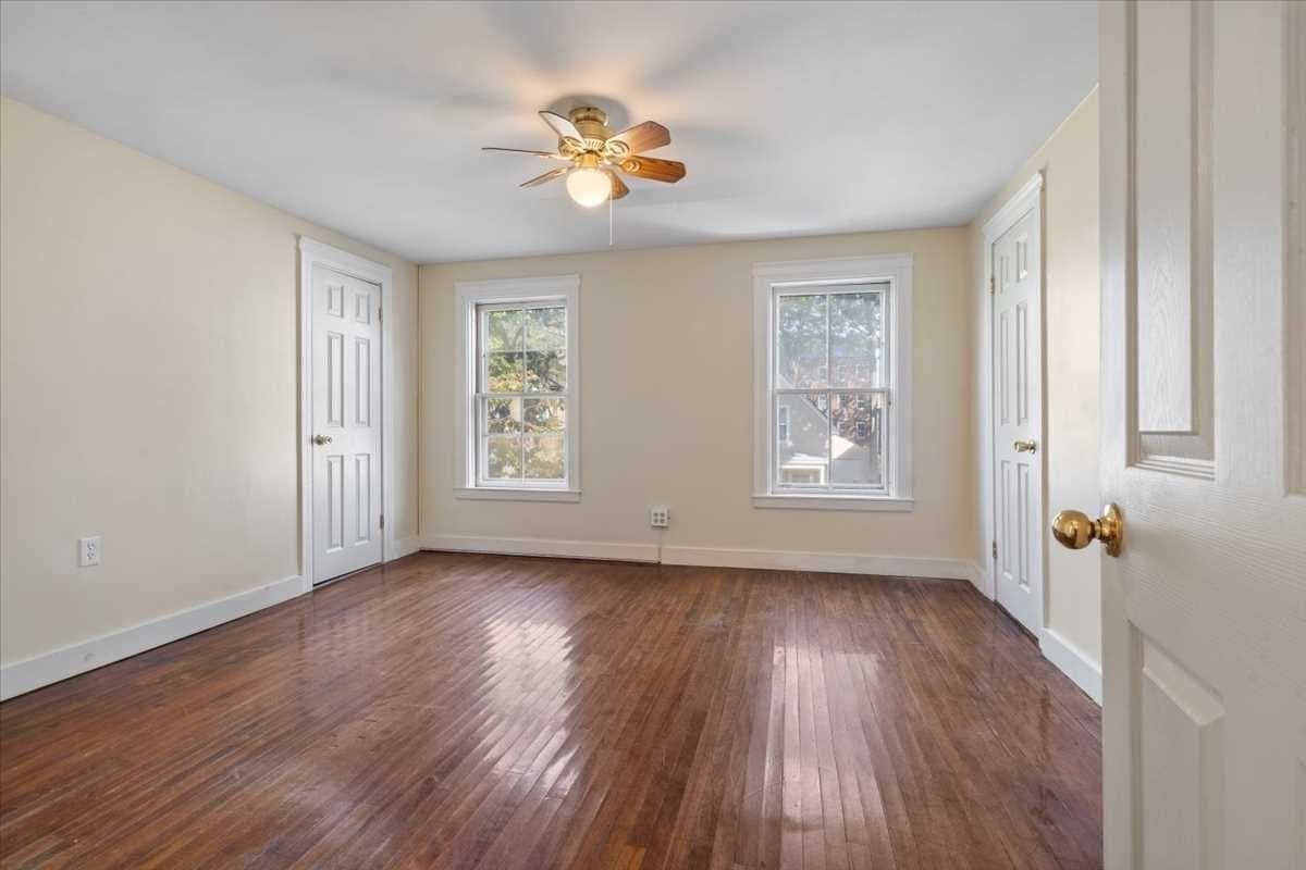 Single Family Residence at 13 Congress St, Worcester MA 01609, photo 22 of 42