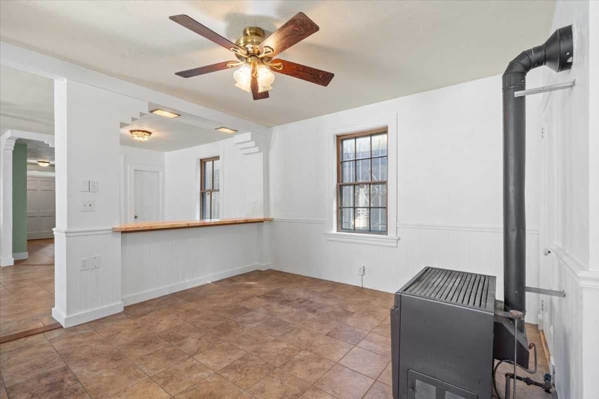 Single Family Residence at 13 Congress St, Worcester MA 01609, photo 10 of 42