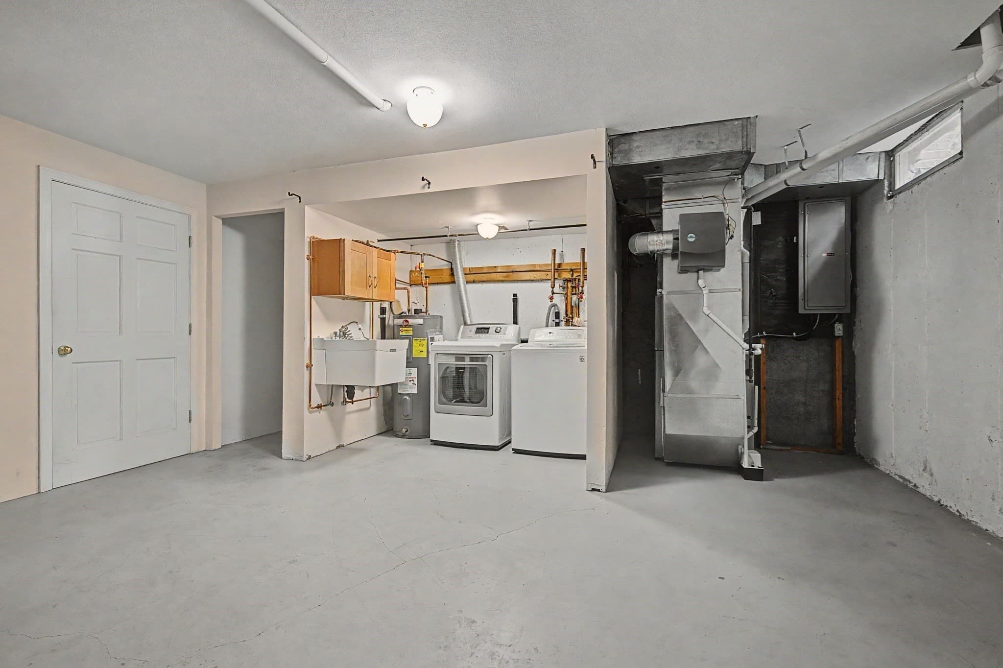 Condominium at 15 Emerson Ct # 15, Amherst MA 01002, photo 27 of 41