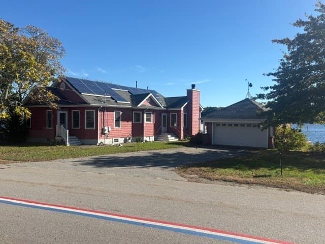 3470 Riverside Ave, Somerset MA 02769