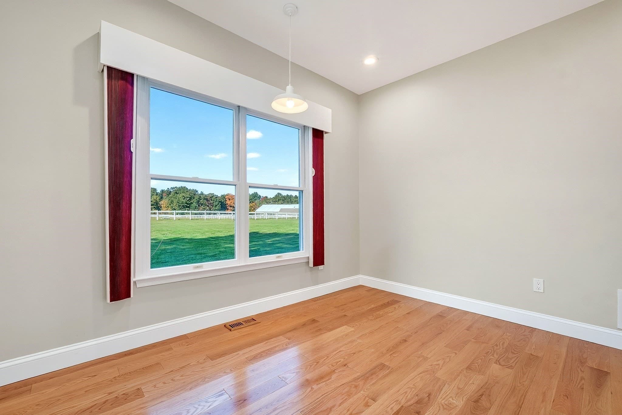 Condominium at 45 Pickman Dr # 45, Bedford MA 01730, photo 23 of 41