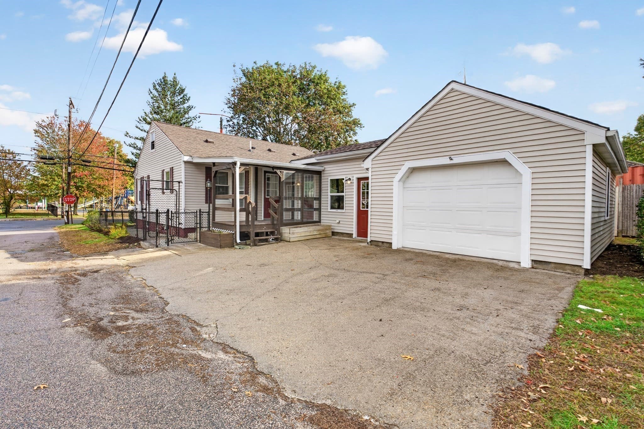 Single Family Residence at 664 Rathbun St, Blackstone MA 01503, Blackstone, photo 15 of 16