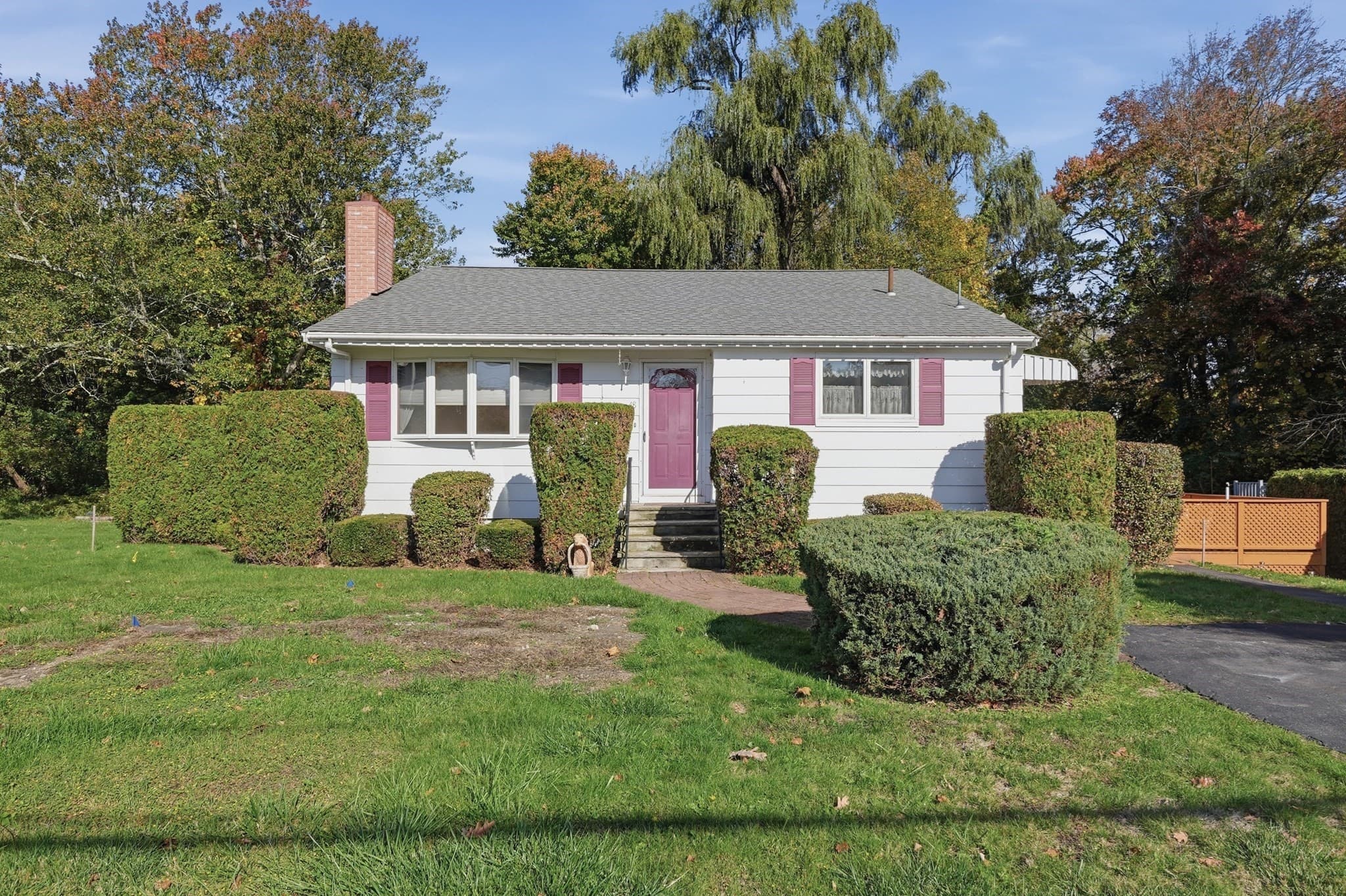 48 W Spring St, Avon MA 02322