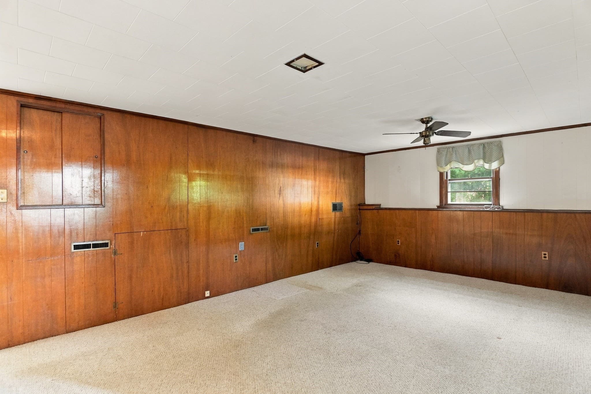 Single Family Residence at 48 W Spring St, Avon MA 02322, photo 25 of 35