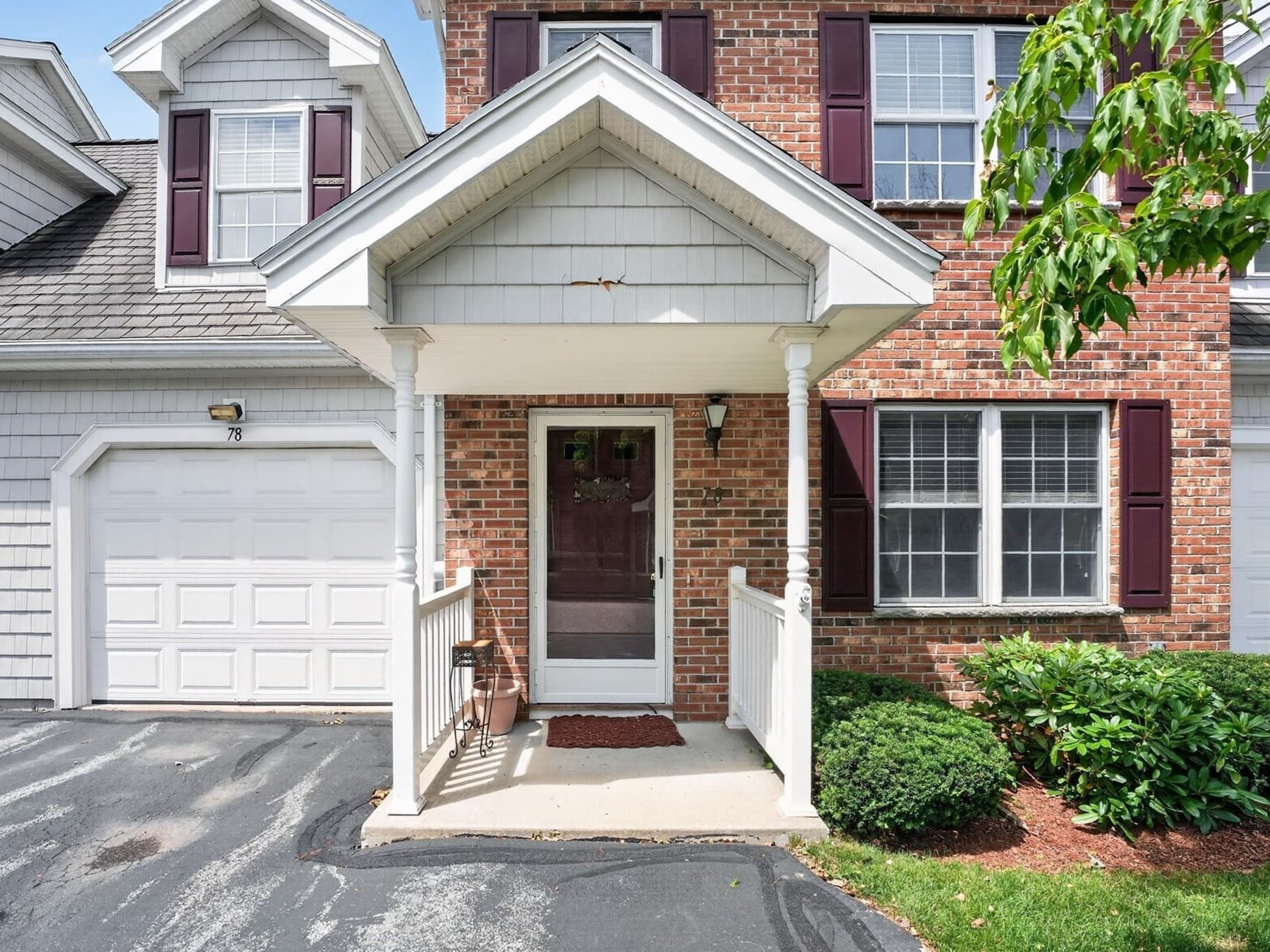 Condominium at 78 Fairway Dr # 78, Tewksbury MA 01876, Tewksbury, photo 2 of 35