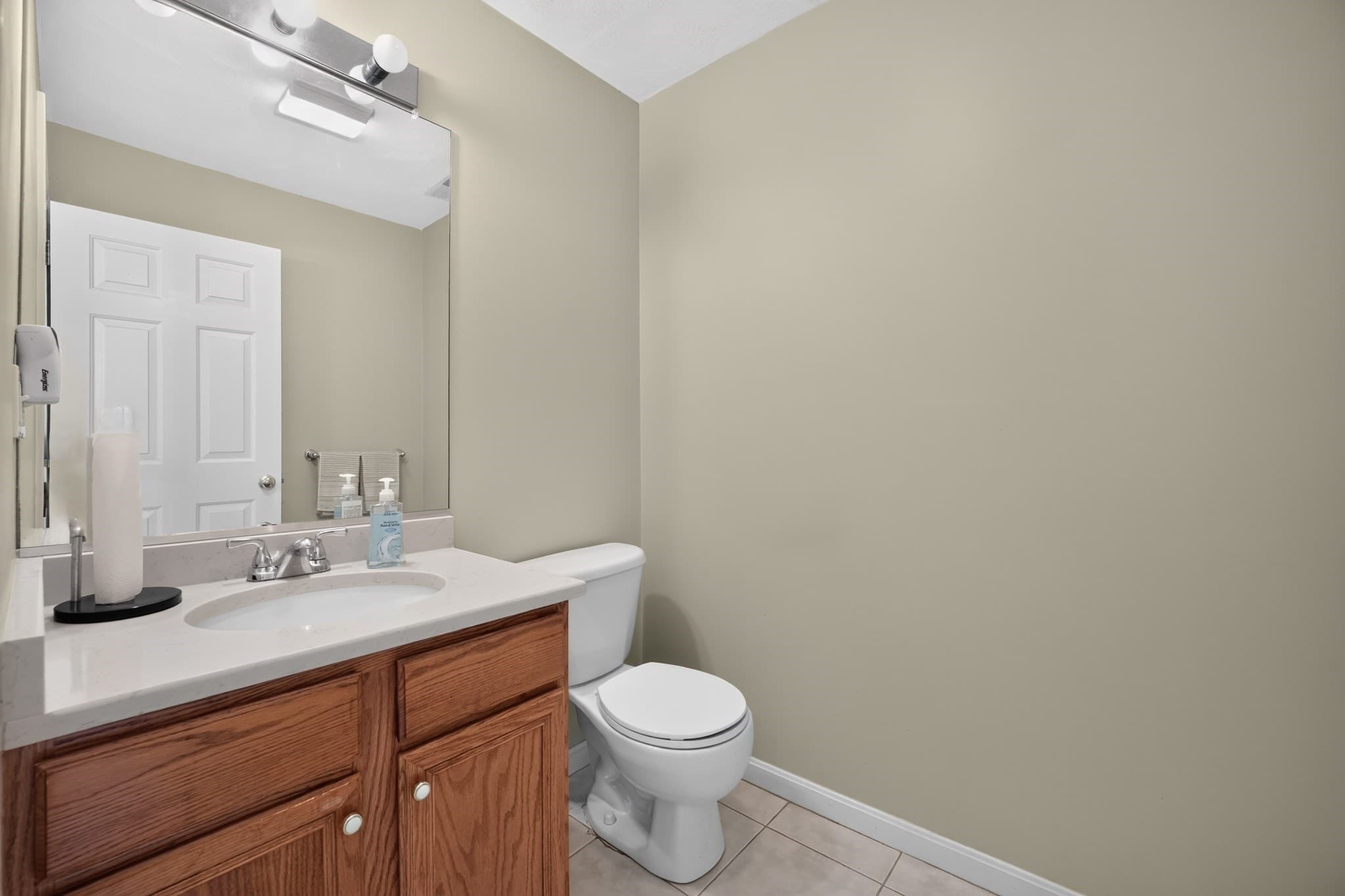 Condominium at 78 Fairway Dr # 78, Tewksbury MA 01876, Tewksbury, photo 28 of 35