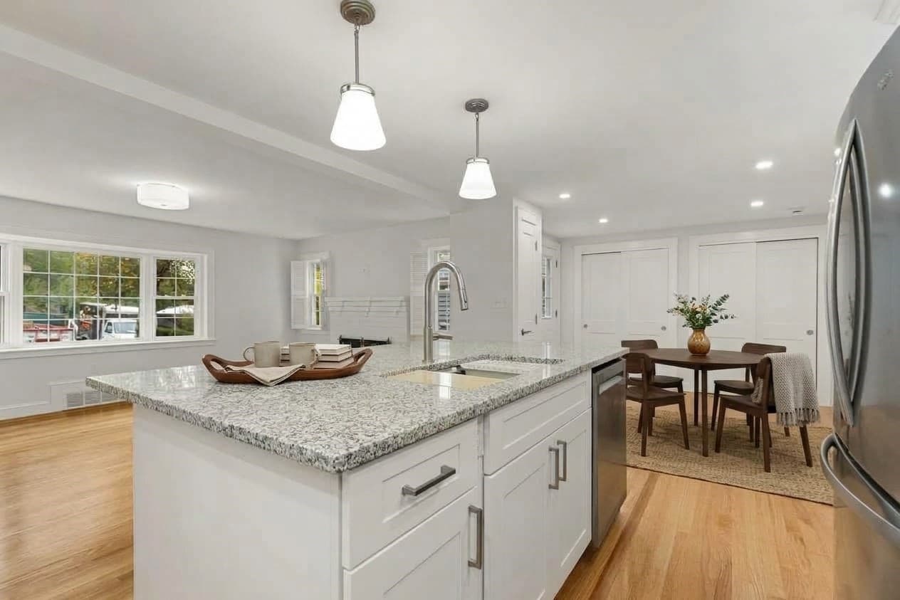 Single Family Residence at 12 "hog Hill Rd., Peabody MA 01960, photo 11 of 42