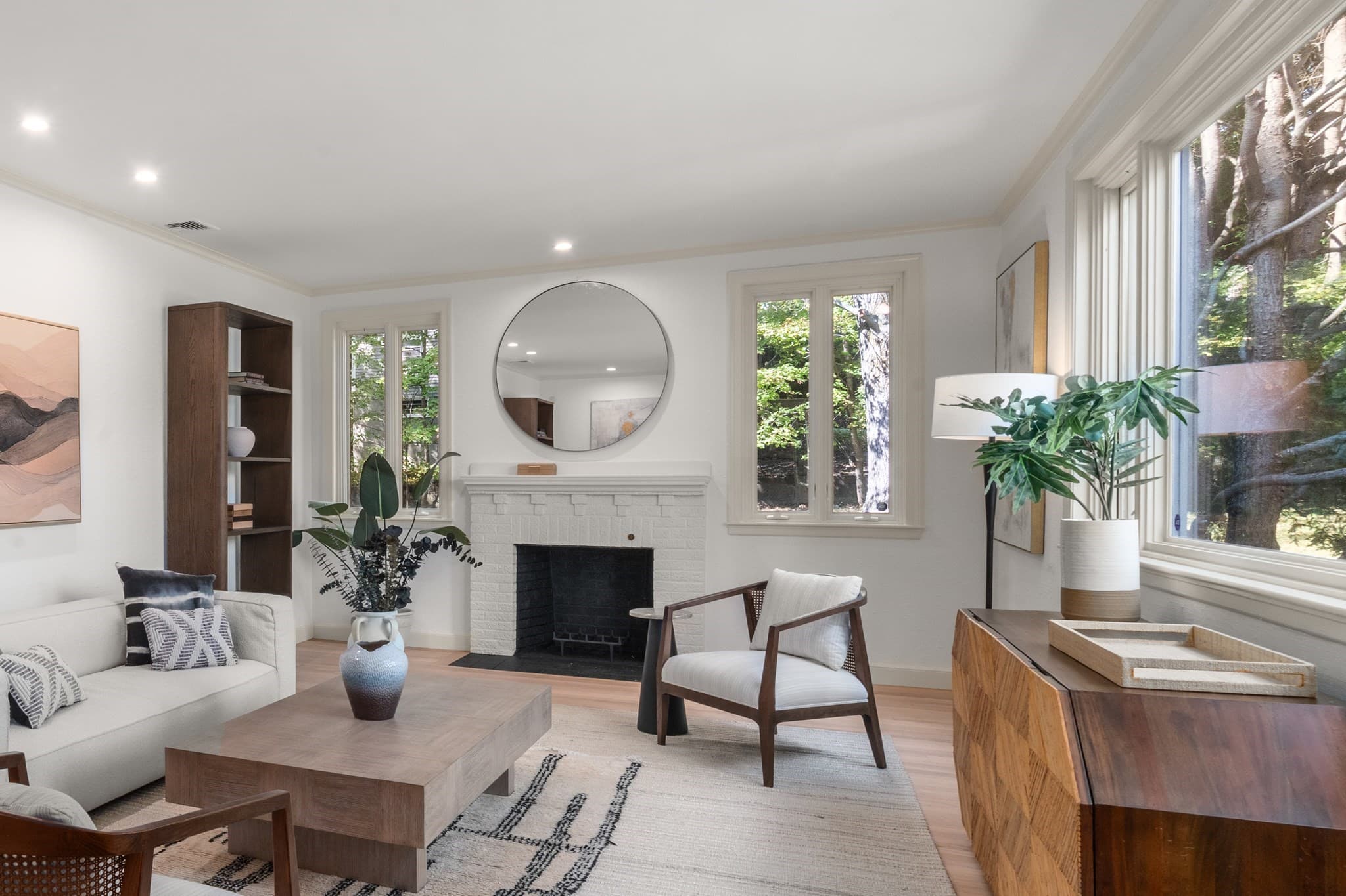 Single Family Residence at 91 Beatrice Circle, Belmont MA 02478, photo 3 of 27