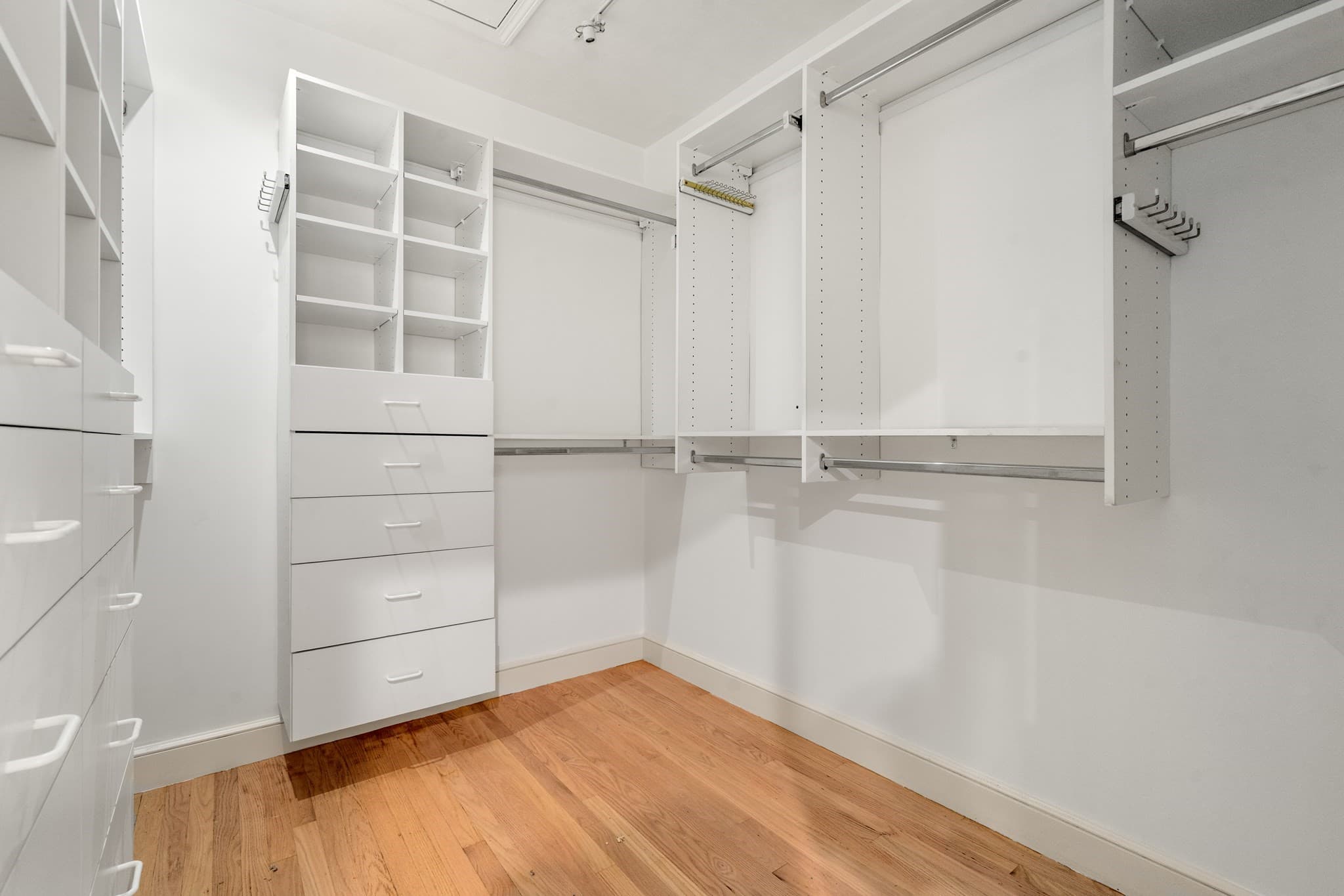 Single Family Residence at 91 Beatrice Circle, Belmont MA 02478, photo 14 of 27
