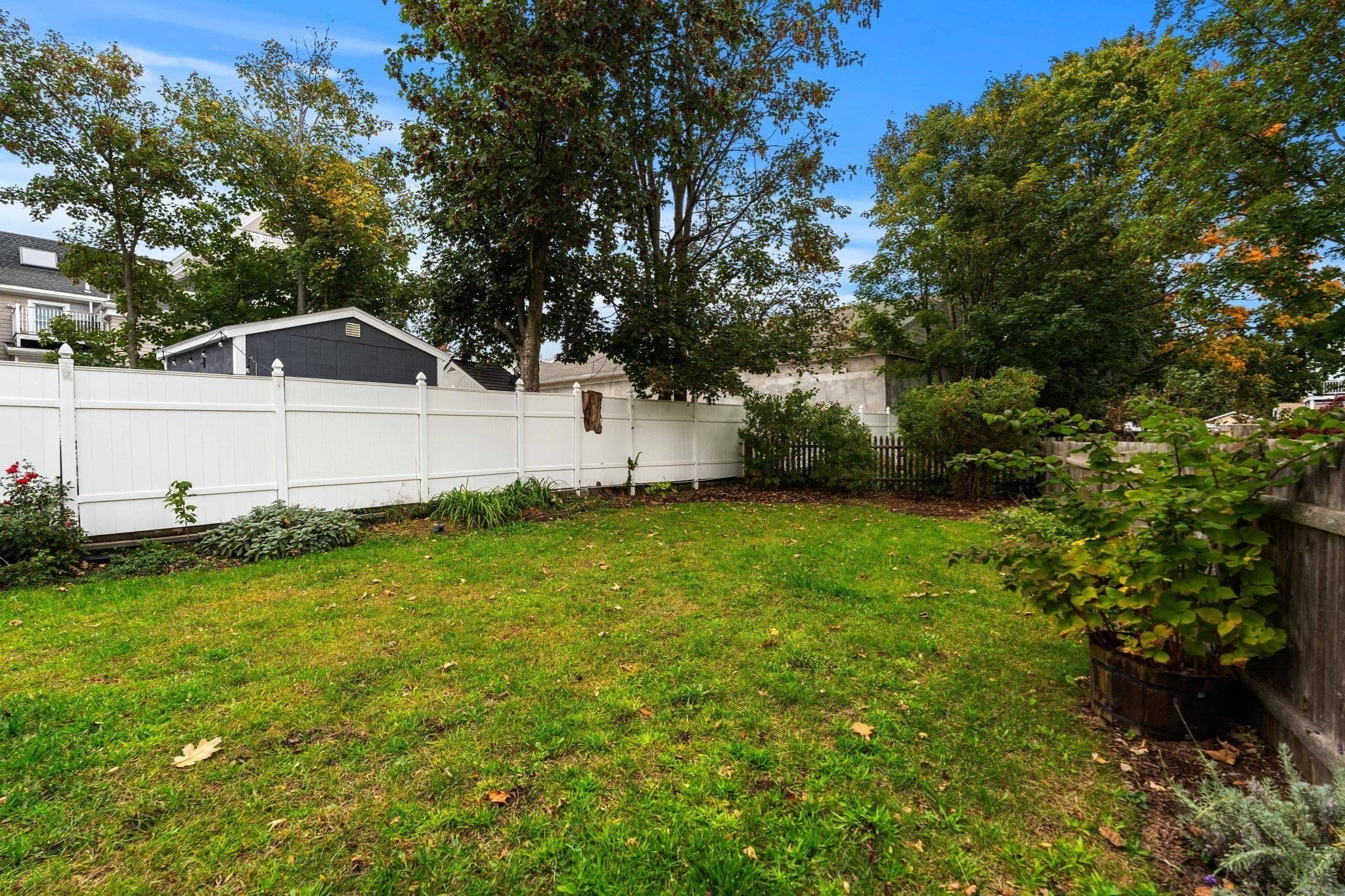 Condominium at 20 Paradise # 20, Swampscott MA 01907, photo 27 of 31