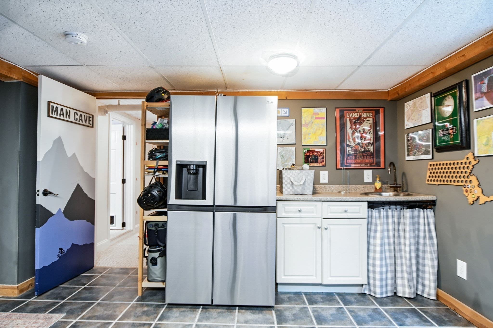Single Family Residence at 376 Nottingham Dr, Barnstable MA 02632, photo 28 of 41