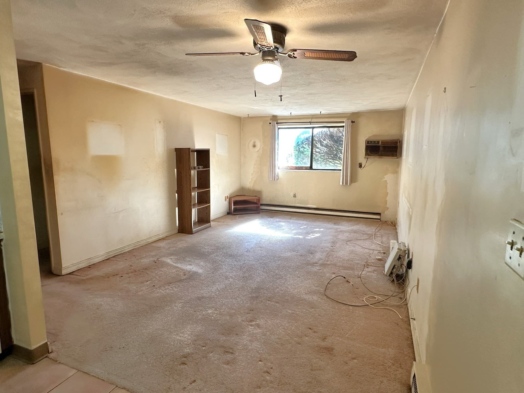 Condominium at 69 Milliken Ave # 1A, Franklin MA 02038, Franklin, photo 6 of 16