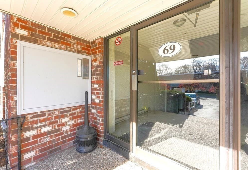 Condominium at 69 Milliken Ave # 1A, Franklin MA 02038, Franklin, photo 15 of 16