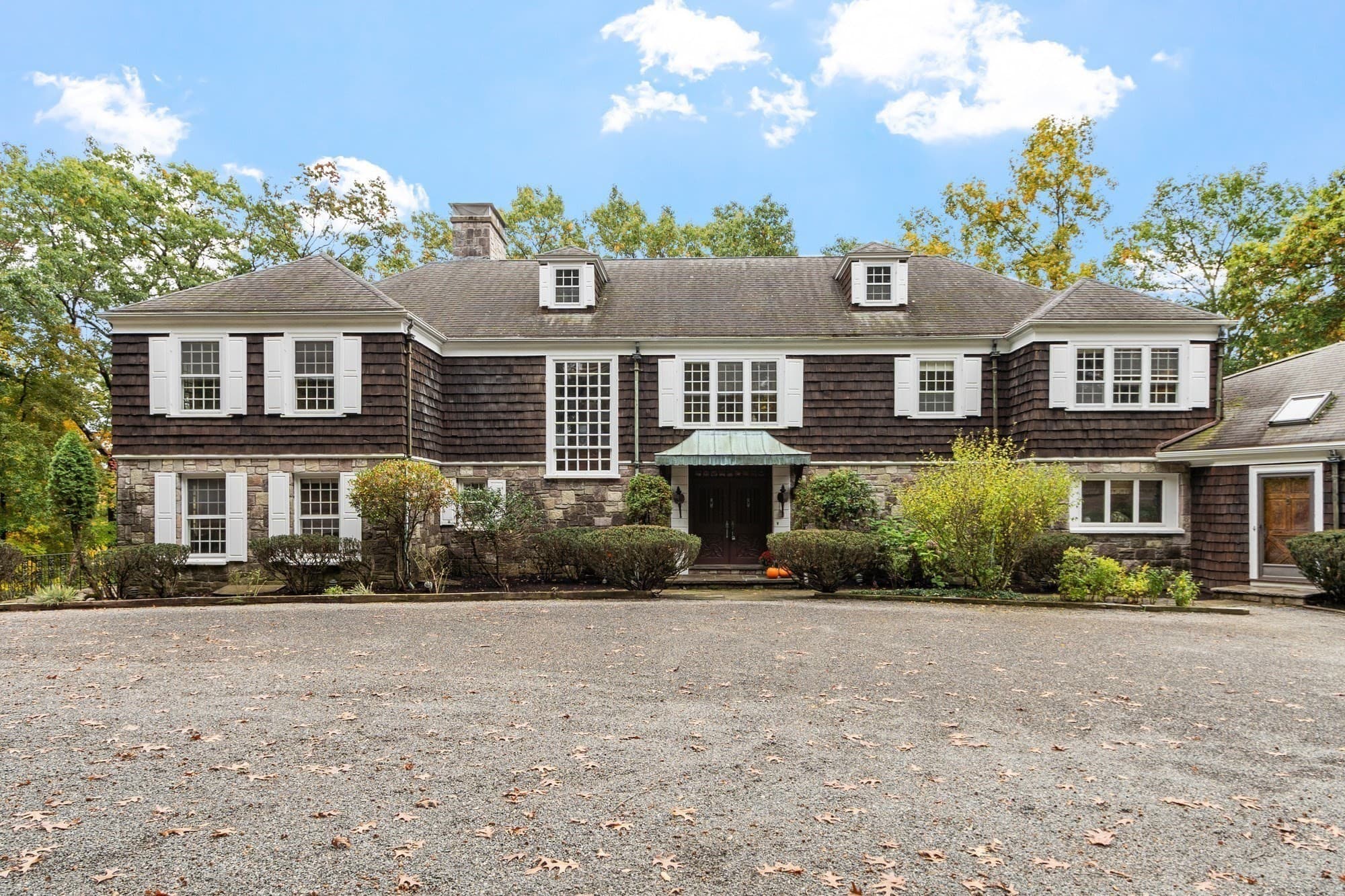 Single Family Residence at 61 Westland Ter, Haverhill MA 01830, photo 2 of 41