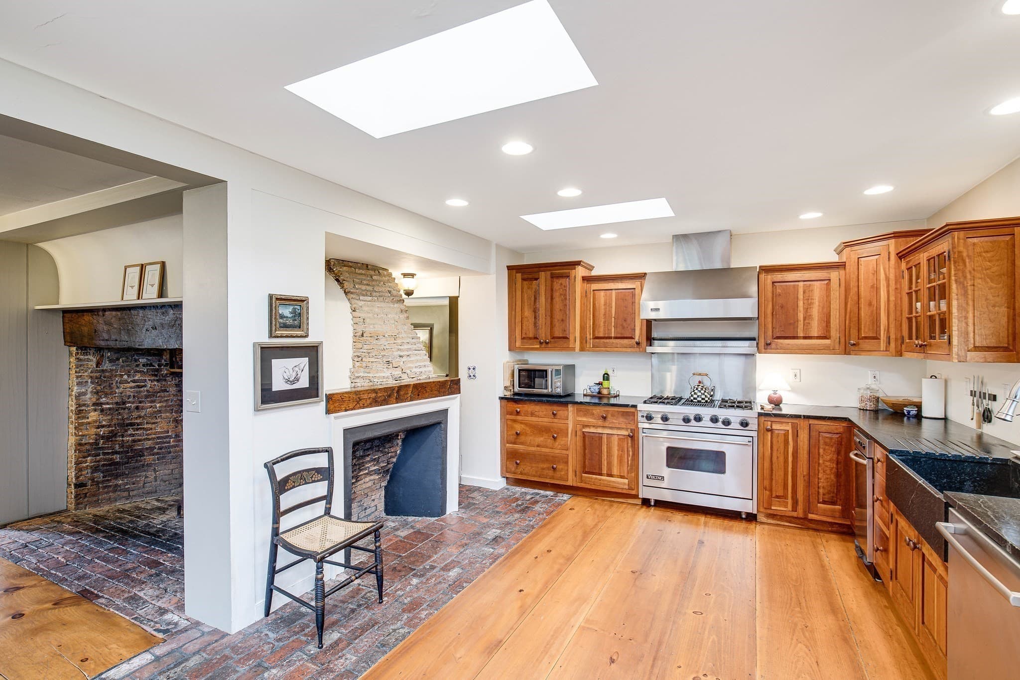 Single Family Residence at 288 Merrimac St, Newburyport MA 01950, Newburyport, photo 8 of 41