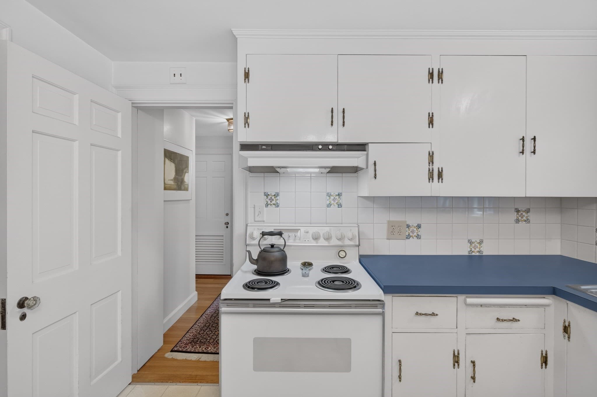 Single Family Residence at 75 Warren Ave, Plymouth MA 02360, Plymouth, photo 9 of 35
