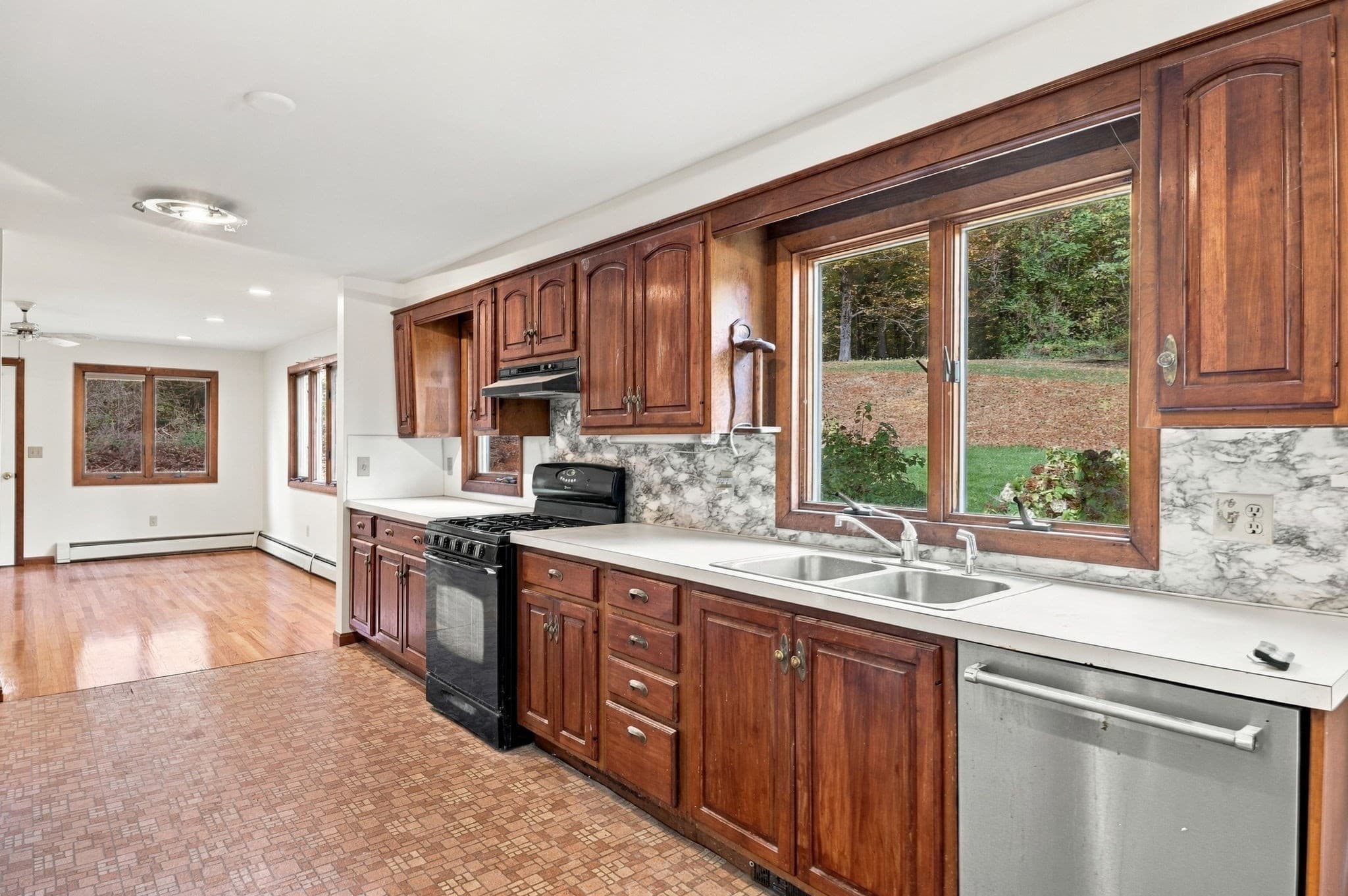 Single Family Residence at 113 Kilburn, Lunenburg MA 01462, Lunenburg, photo 5 of 39