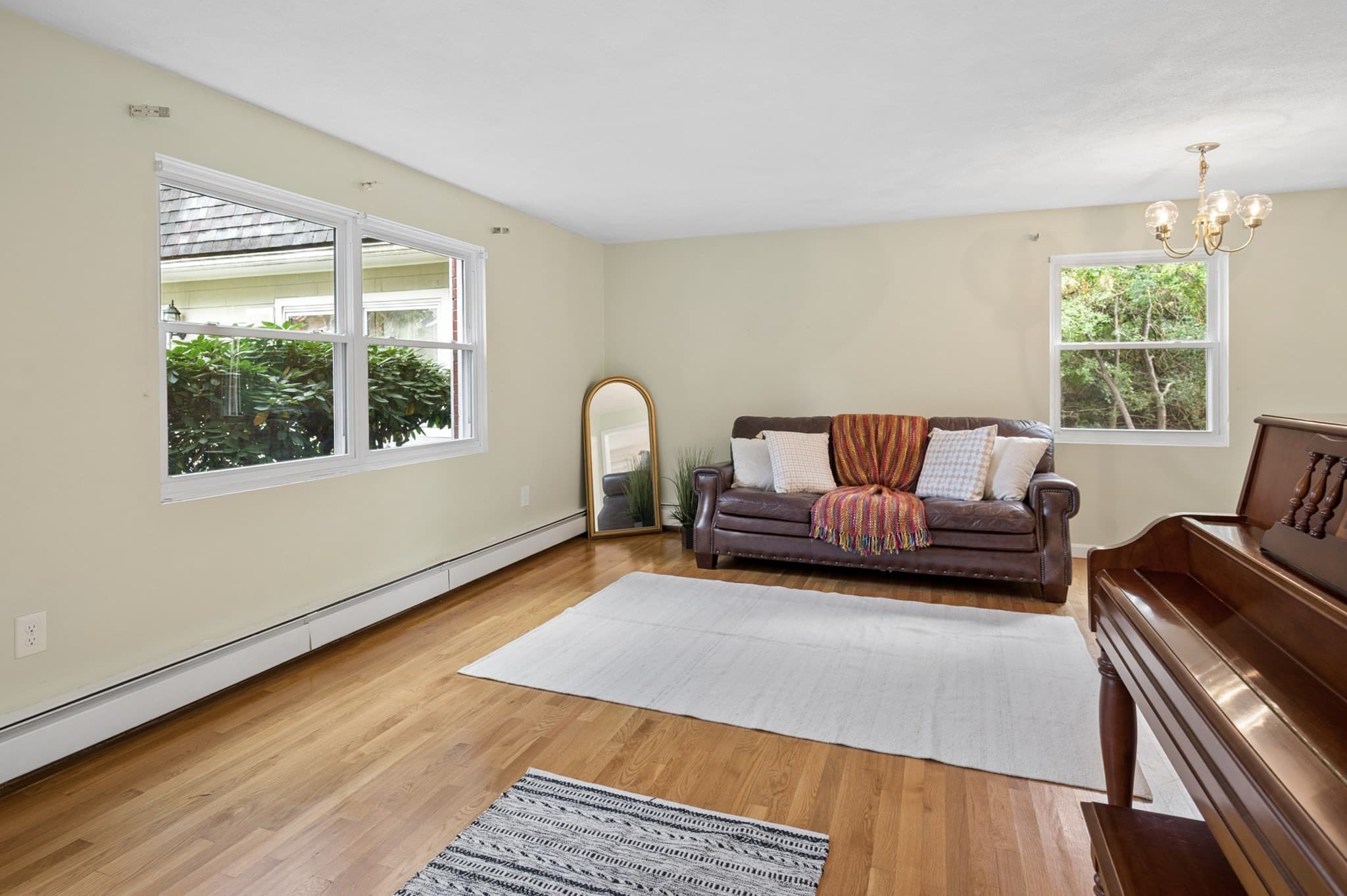 Condominium at 97 Saco # 97, Newton MA 02464, Newton, photo 3 of 19