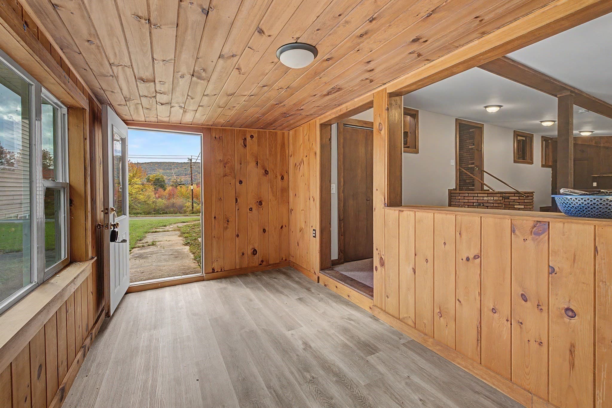 Single Family Residence at 286 Granville Rd, Southwick MA 01077, photo 2 of 42