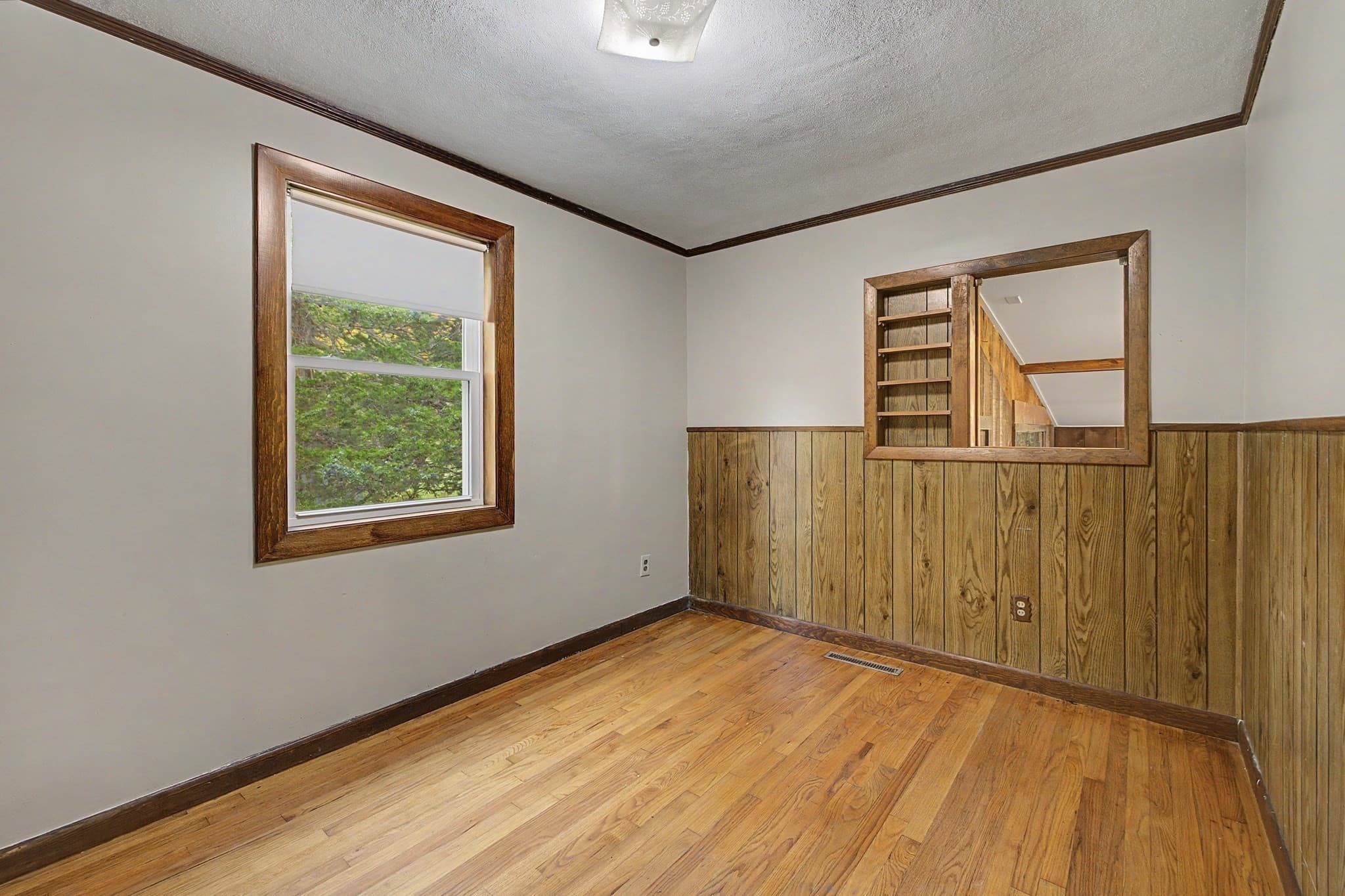 Single Family Residence at 286 Granville Rd, Southwick MA 01077, photo 12 of 42