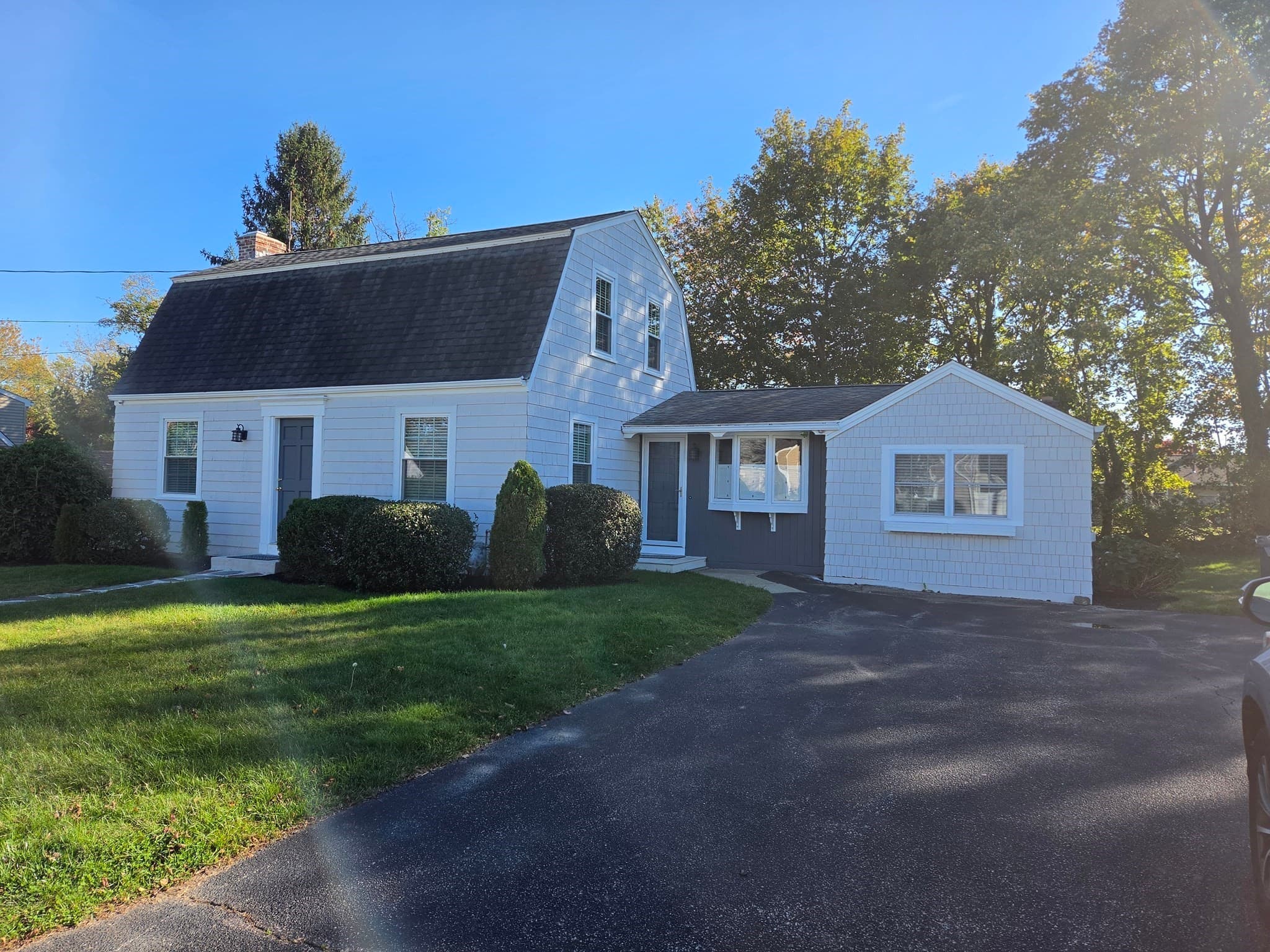 Single Family Residence at 101 Hillside Ave, Somerset MA 02726, photo 2 of 42