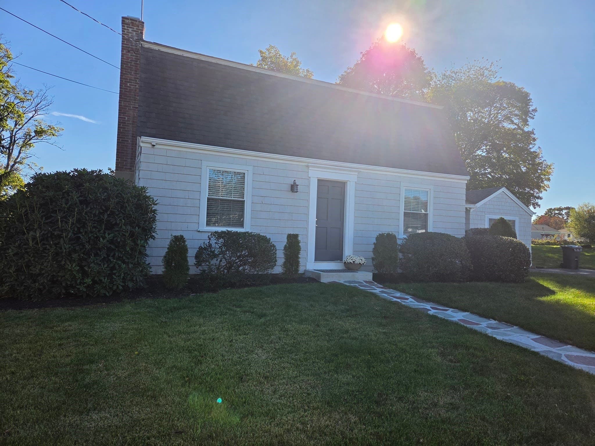 Single Family Residence at 101 Hillside Ave, Somerset MA 02726, photo 3 of 42