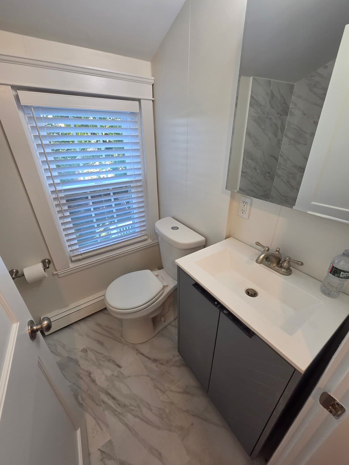 Single Family Residence at 101 Hillside Ave, Somerset MA 02726, photo 11 of 42
