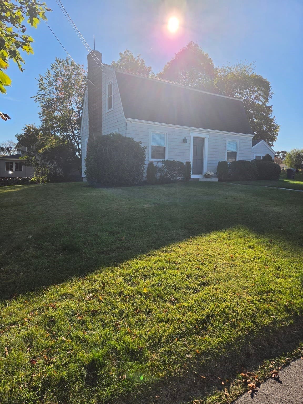 Single Family Residence at 101 Hillside Ave, Somerset MA 02726, photo 4 of 42