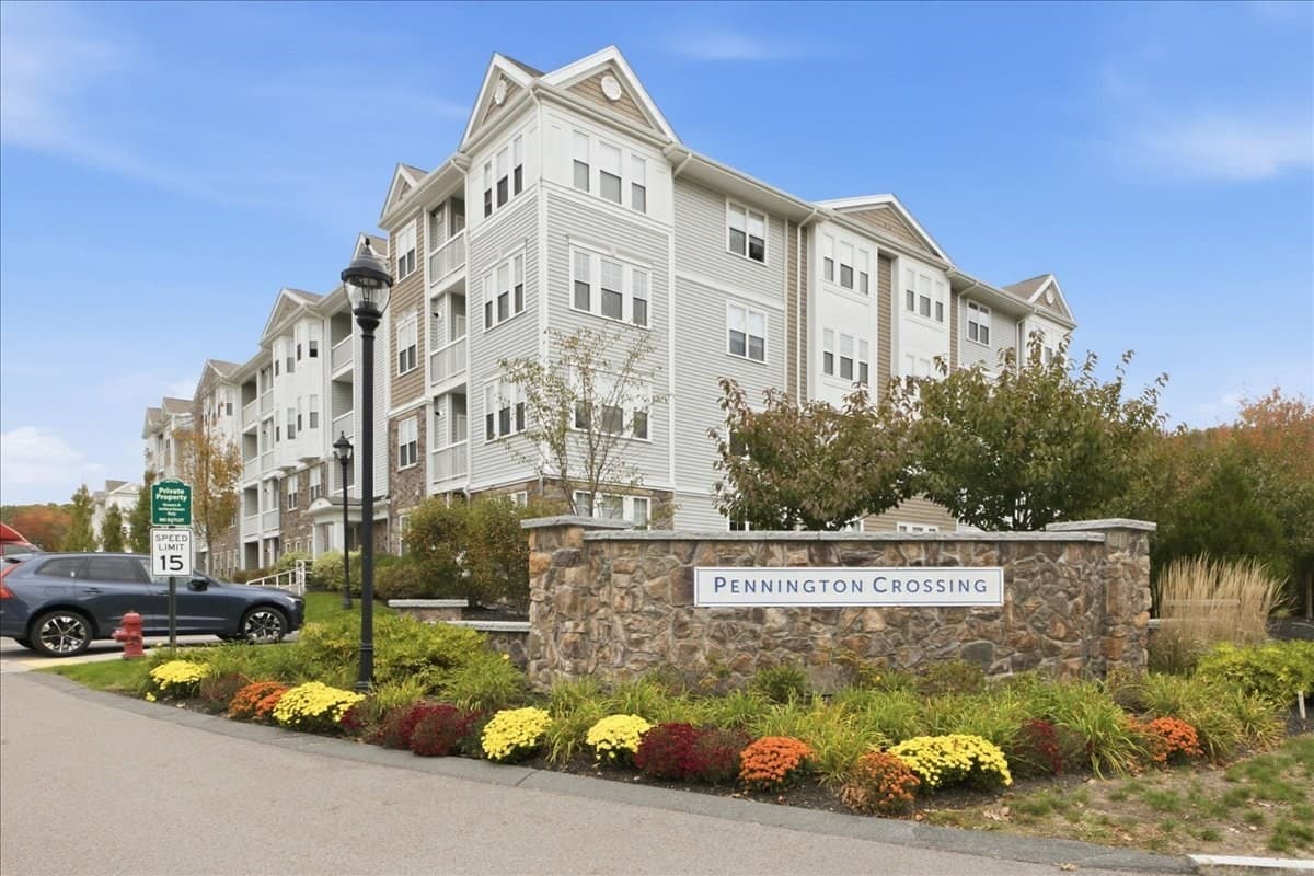 1306 Pennington Drive # 1306, Walpole MA 02081