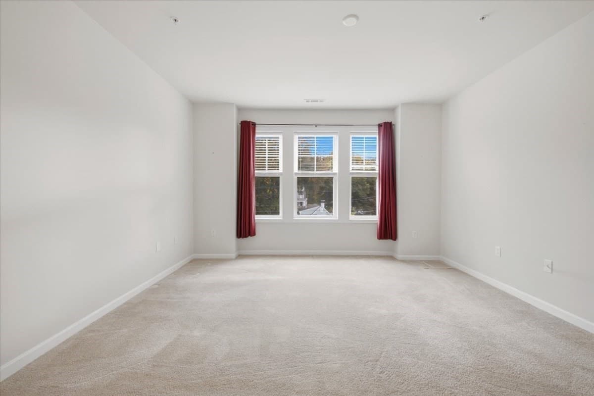 Condominium at 1306 Pennington Drive # 1306, Walpole MA 02081, photo 18 of 29