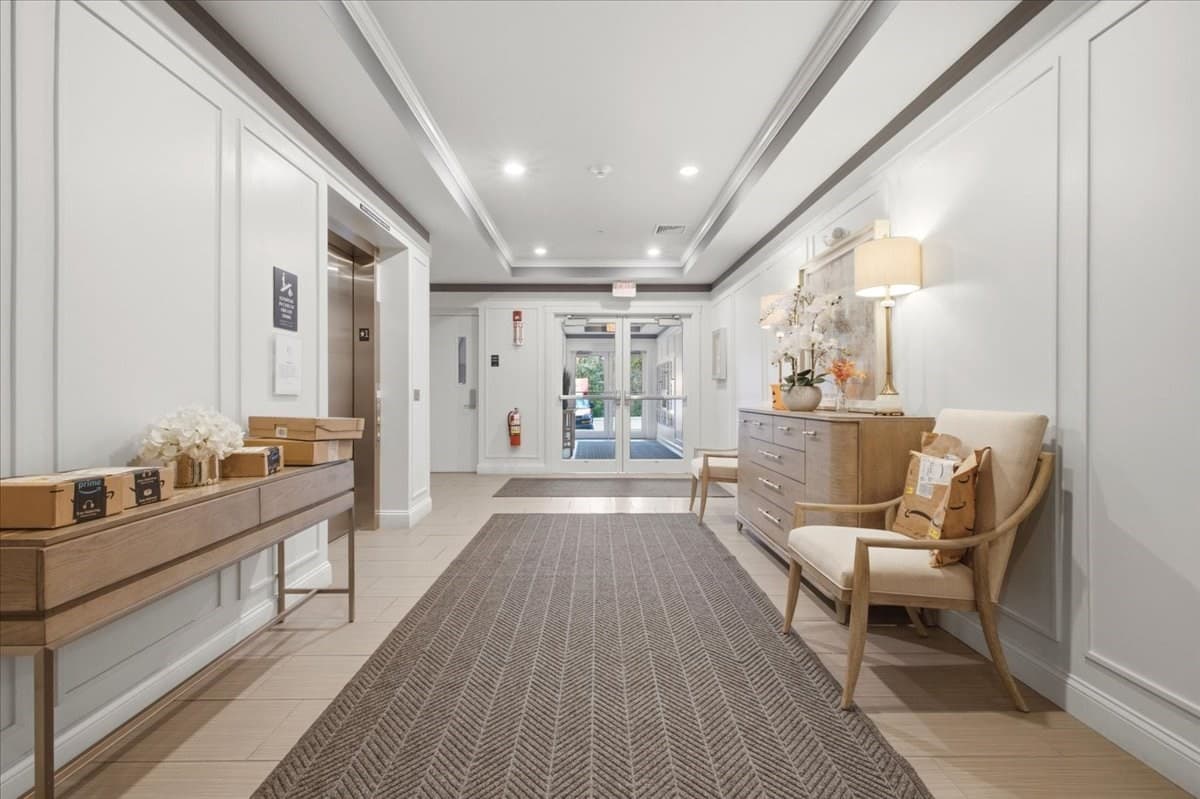 Condominium at 1306 Pennington Drive # 1306, Walpole MA 02081, photo 4 of 29