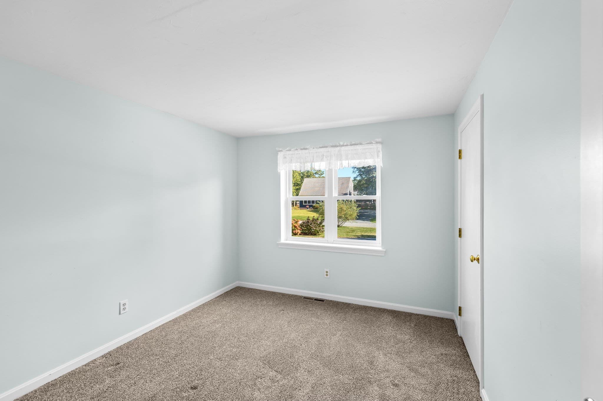 Single Family Residence at 119 Whitehall Way, Barnstable MA 02601, photo 23 of 34
