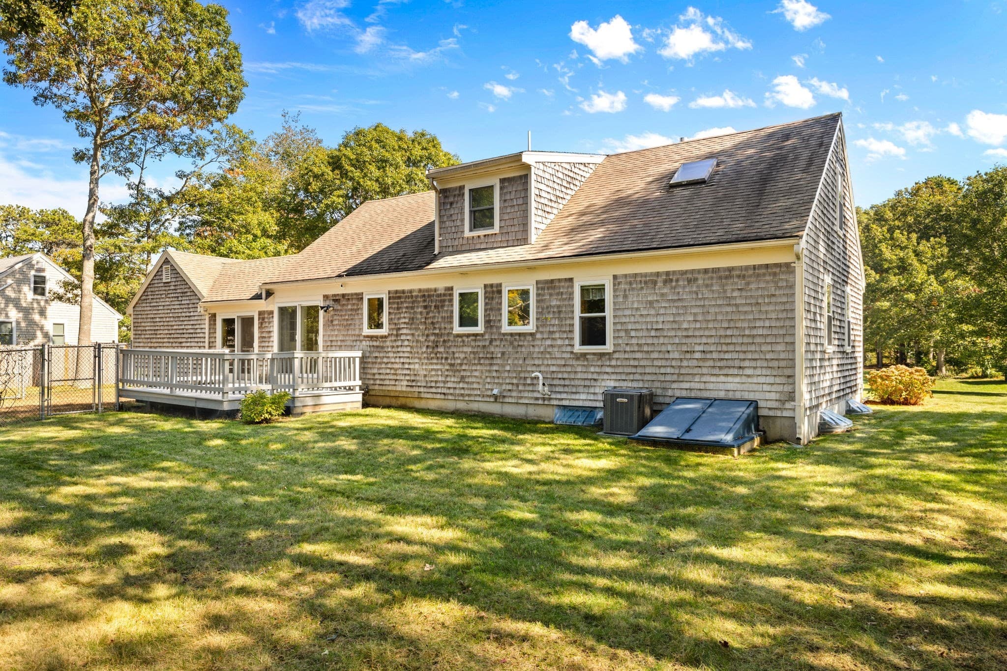 Single Family Residence at 119 Whitehall Way, Barnstable MA 02601, photo 6 of 34