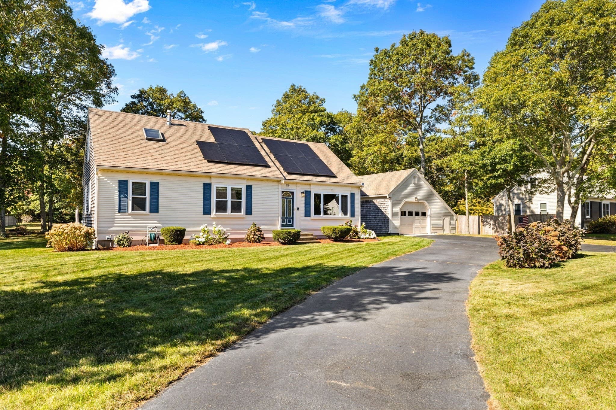 Single Family Residence at 119 Whitehall Way, Barnstable MA 02601, photo 3 of 34