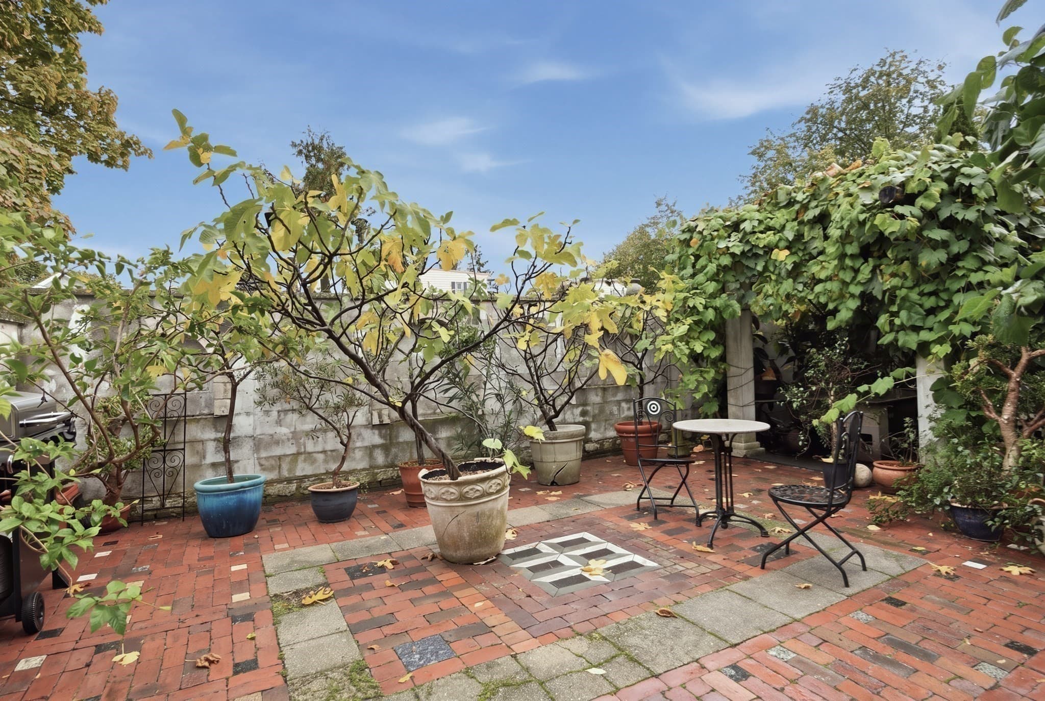 Single Family Residence at 127 Cushing St, Cambridge MA 02138, Cambridge, photo 9 of 32