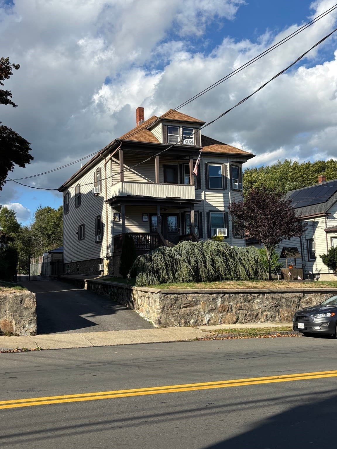 2 Family - 2 Units Up/Down at 507-509 Nash Rd, New Bedford MA 02746, New Bedford, photo 2 of 40