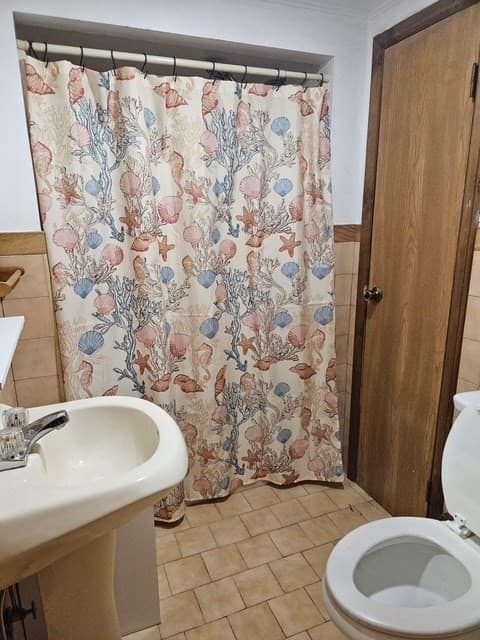2 Family - 2 Units Up/Down at 507-509 Nash Rd, New Bedford MA 02746, New Bedford, photo 25 of 40