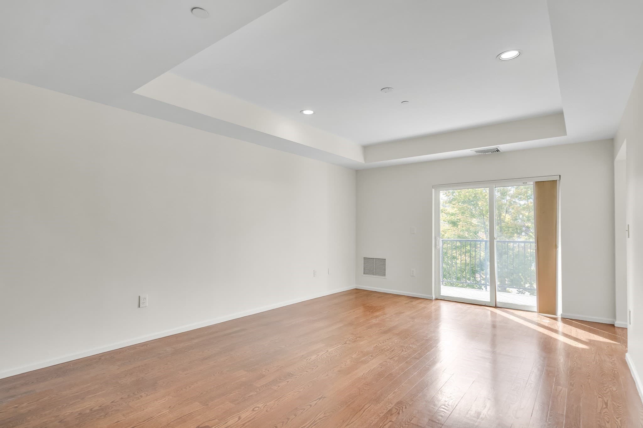 Condominium at 989 East Street # 210, Dedham MA 02026, photo 9 of 33