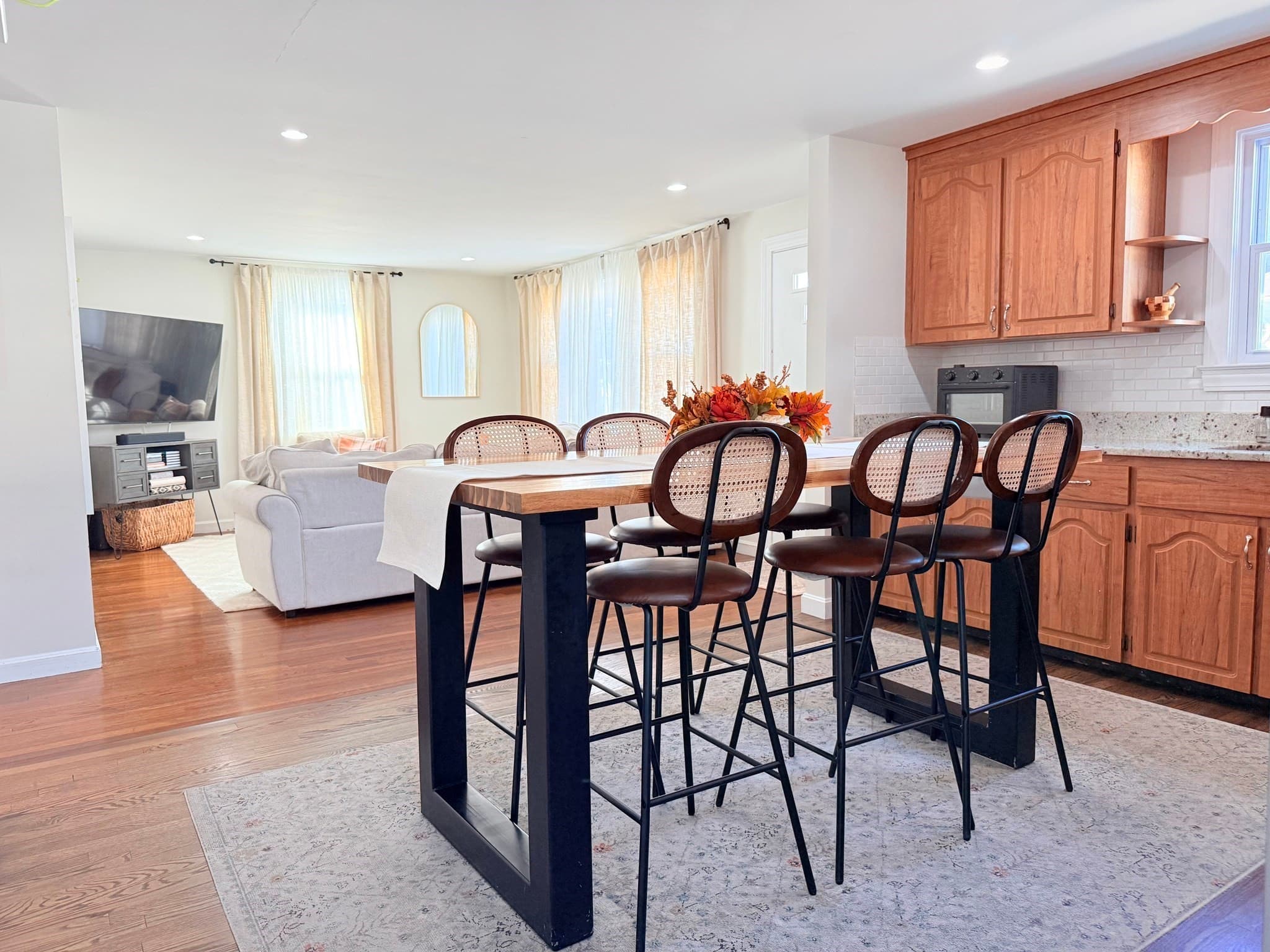 Single Family Residence at 7 Granite, Milford MA 01757, photo 10 of 37