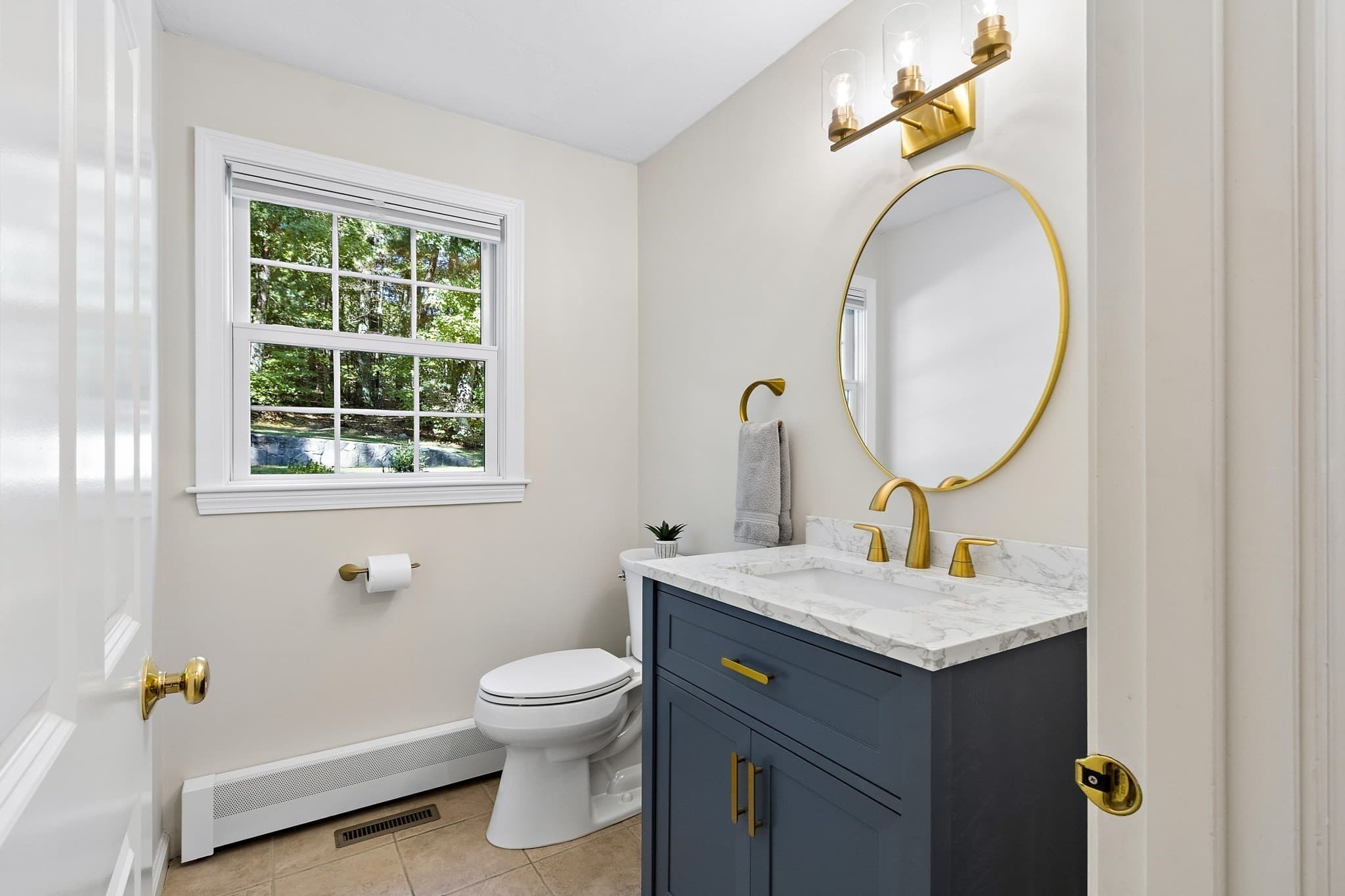 Single Family Residence at 3 Tia Place, Franklin MA 02038, photo 10 of 42