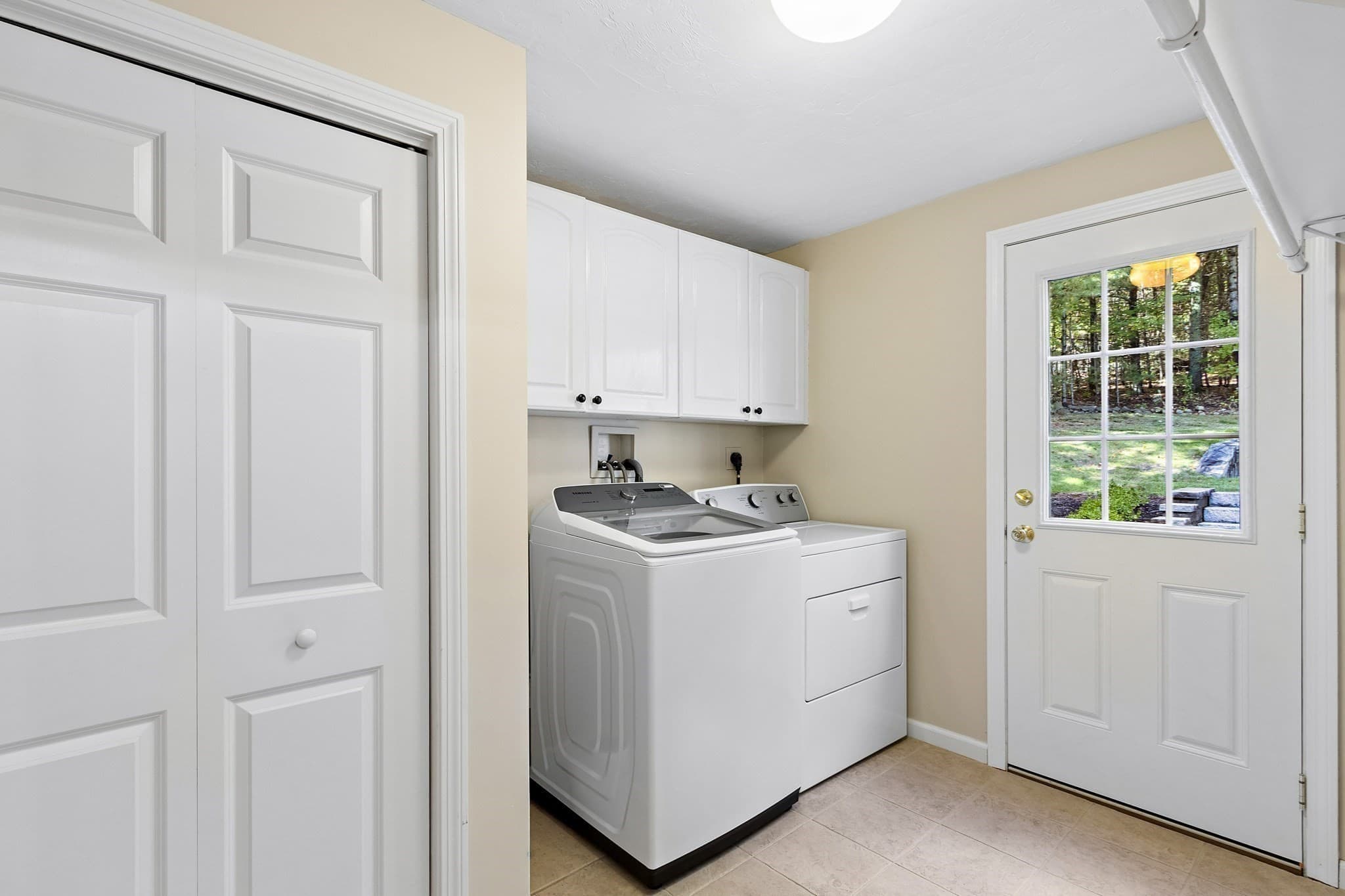 Single Family Residence at 3 Tia Place, Franklin MA 02038, photo 33 of 42