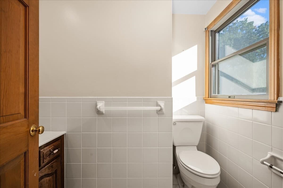Single Family Residence at 4 Garrison Ln, Southborough MA 01772, Southborough, photo 21 of 42