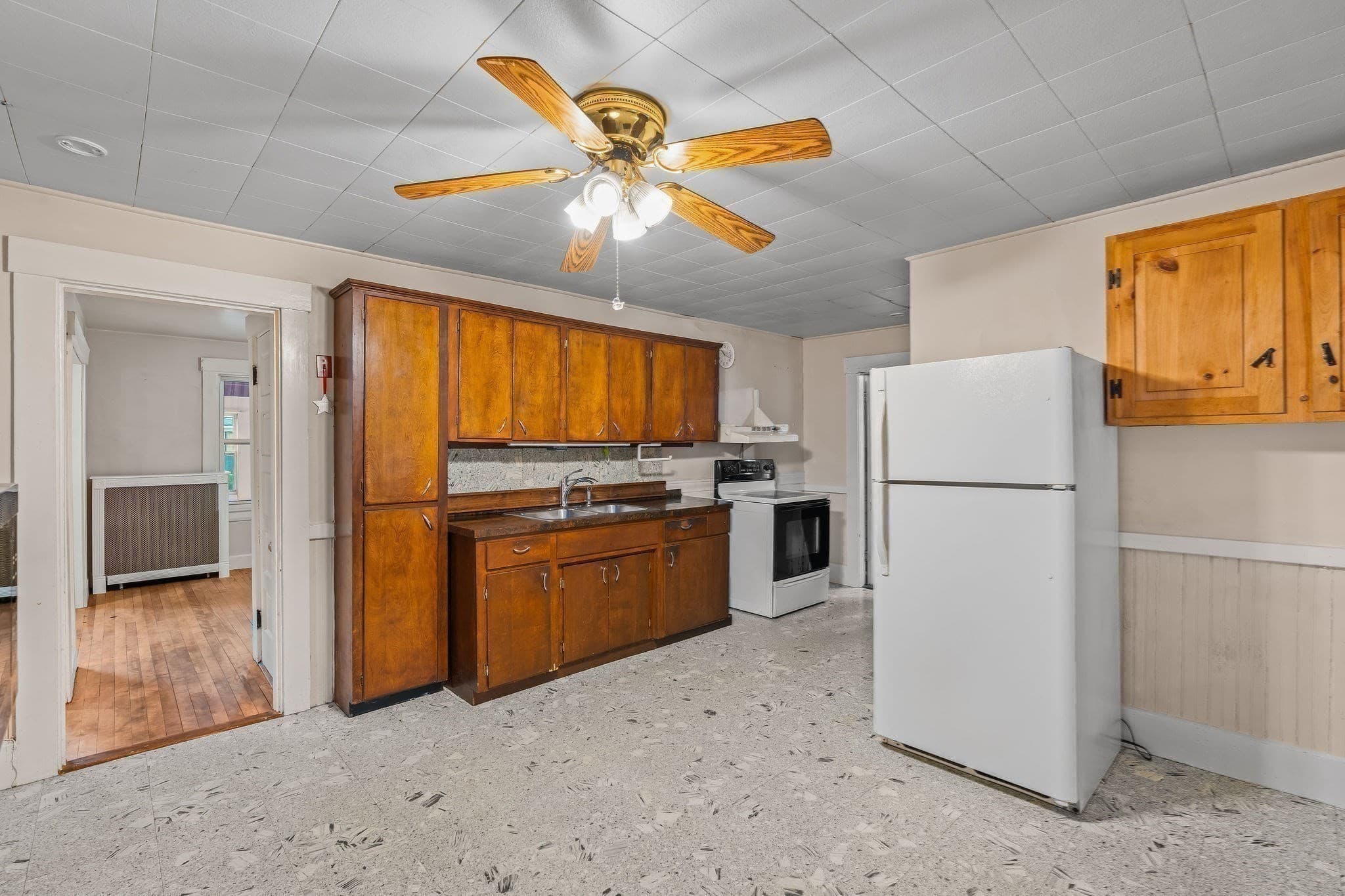 Single Family Residence at 179 Glenallen St, Winchendon MA 01475, Winchendon, photo 12 of 37
