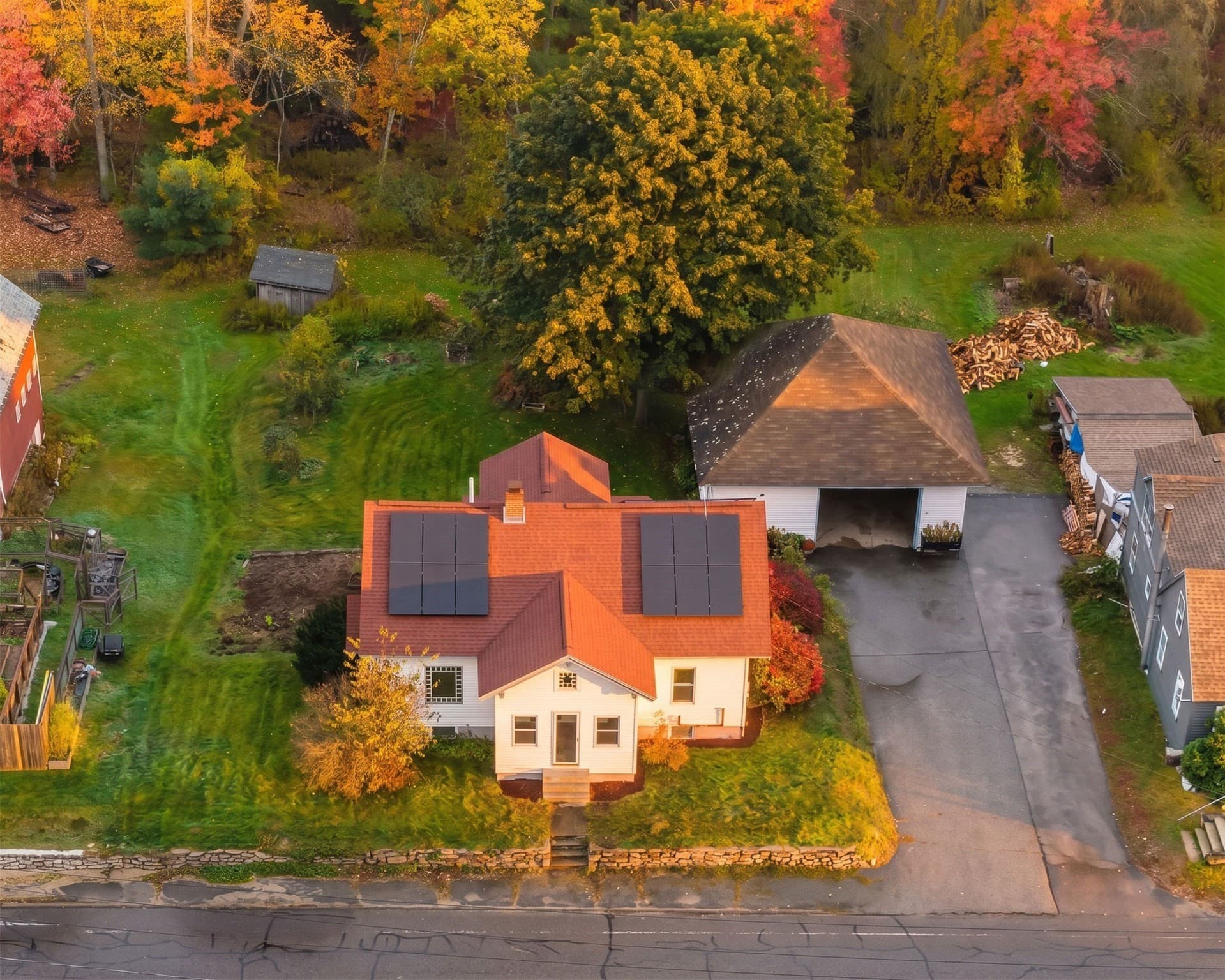 Single Family Residence at 179 Glenallen St, Winchendon MA 01475