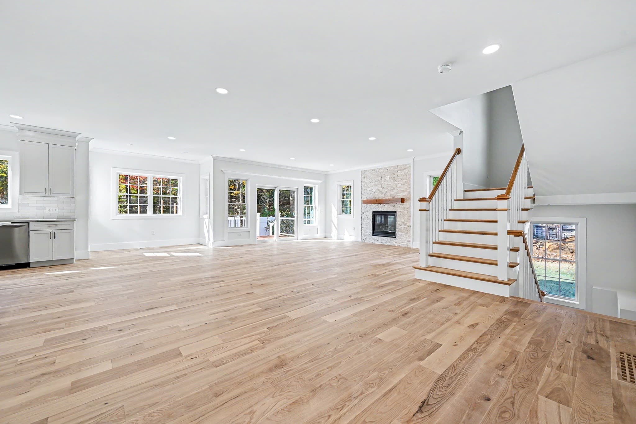 Single Family Residence at 2 Boette Lane, Foxboro MA 02035, photo 27 of 36