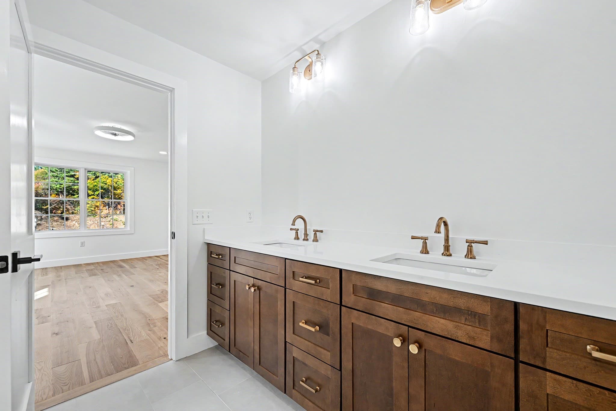 Single Family Residence at 2 Boette Lane, Foxboro MA 02035, photo 7 of 36