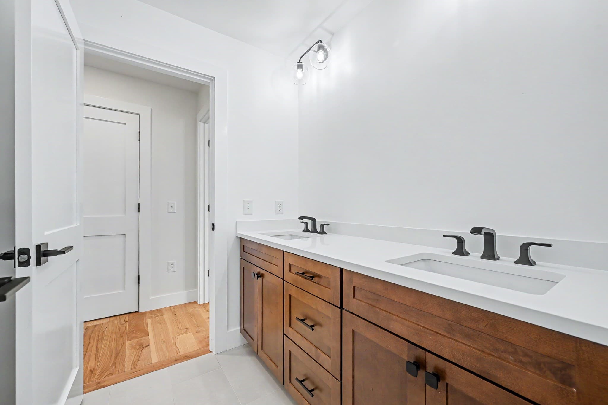 Single Family Residence at 2 Boette Lane, Foxboro MA 02035, photo 14 of 36