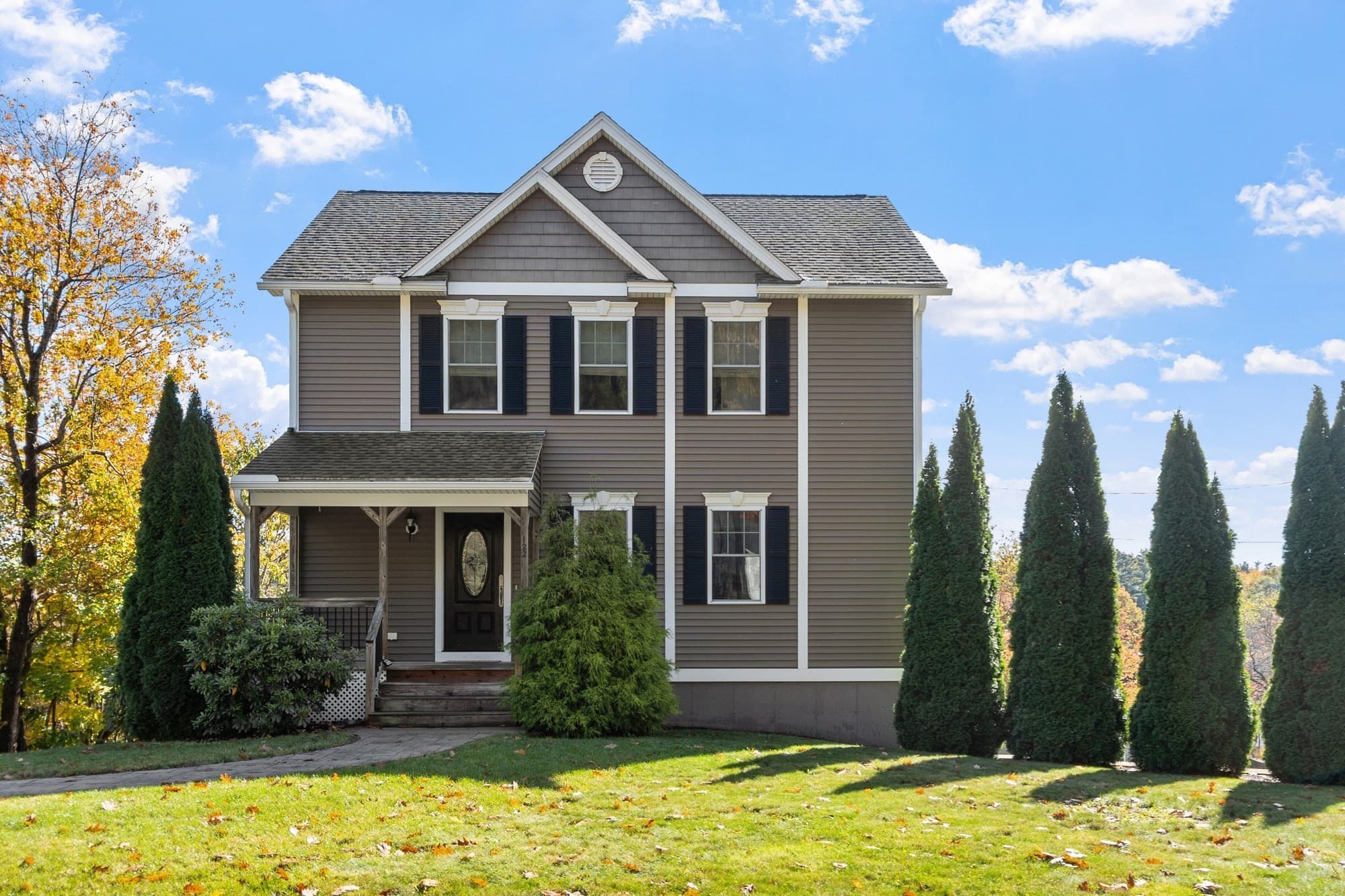 Single Family Residence at 122 Ellis Rd, Westminster MA 01473, photo 2 of 39