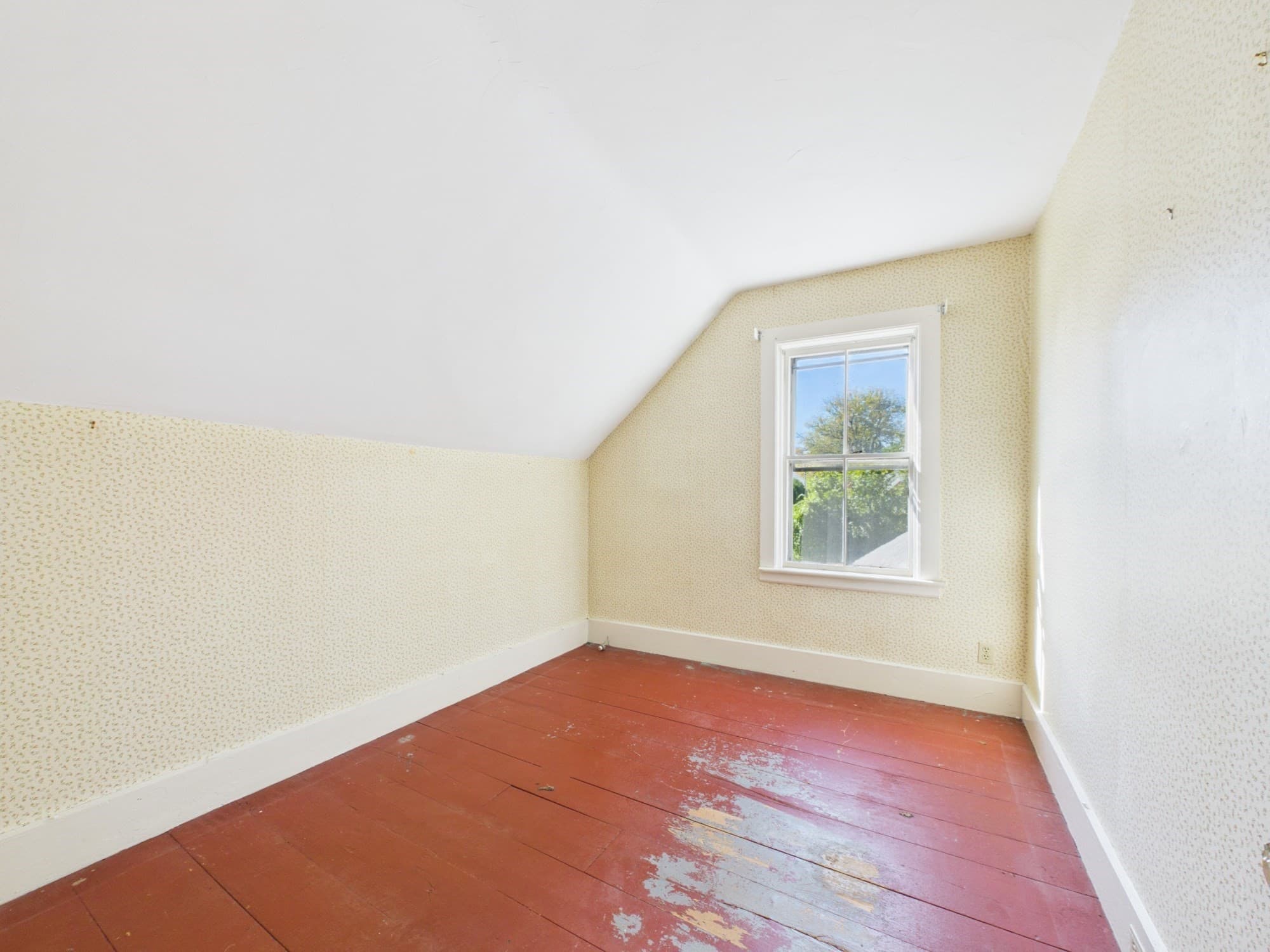 Single Family Residence at 56 Glover St, Southbridge MA 01550, photo 30 of 32